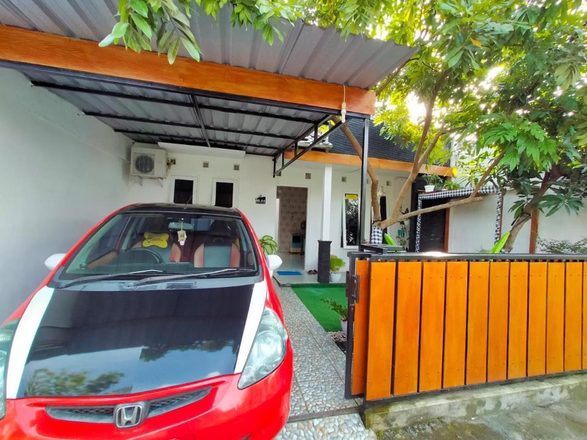 Shifana Homestay Syariah Yogyakarta Eksteriør billede